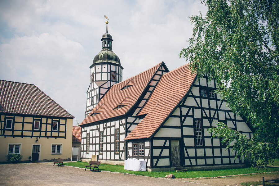 Hochzeit in der Fachwerkkirche Saathain